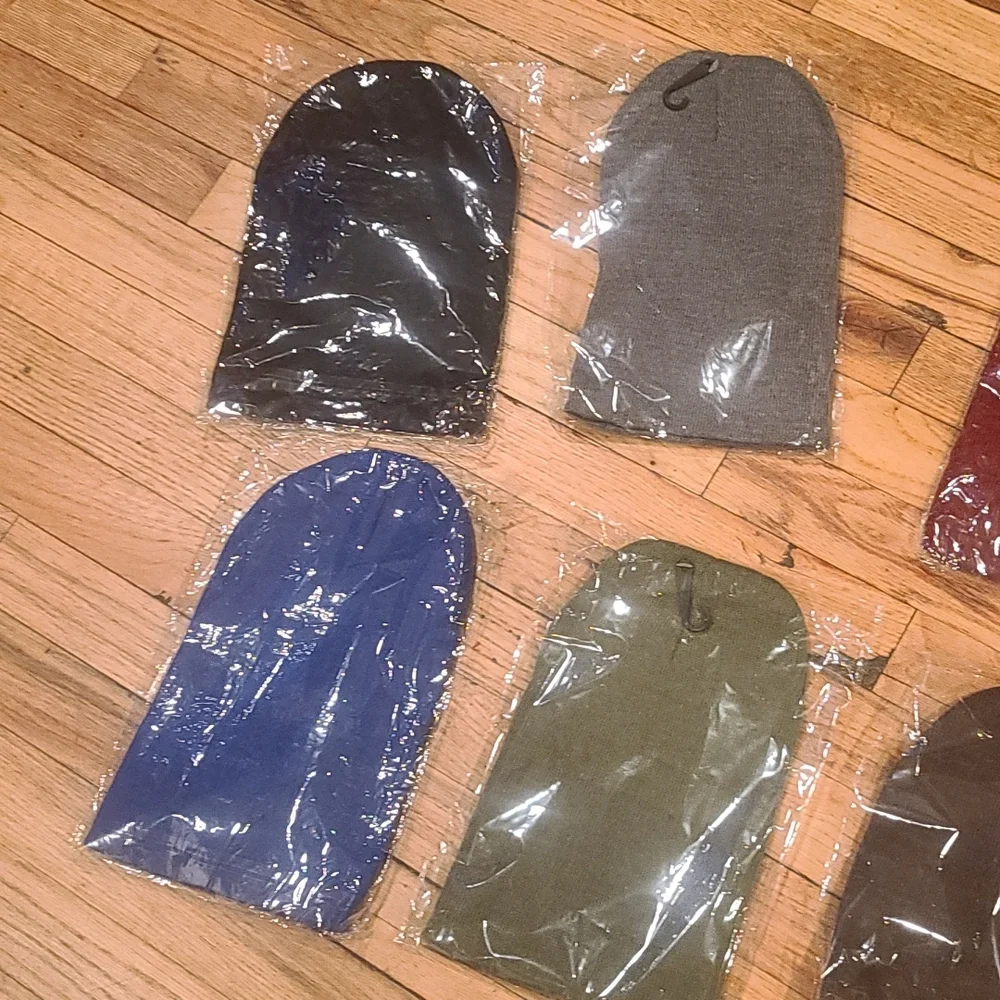 ❤️10/$20 New knit long beanie cap unisex Black